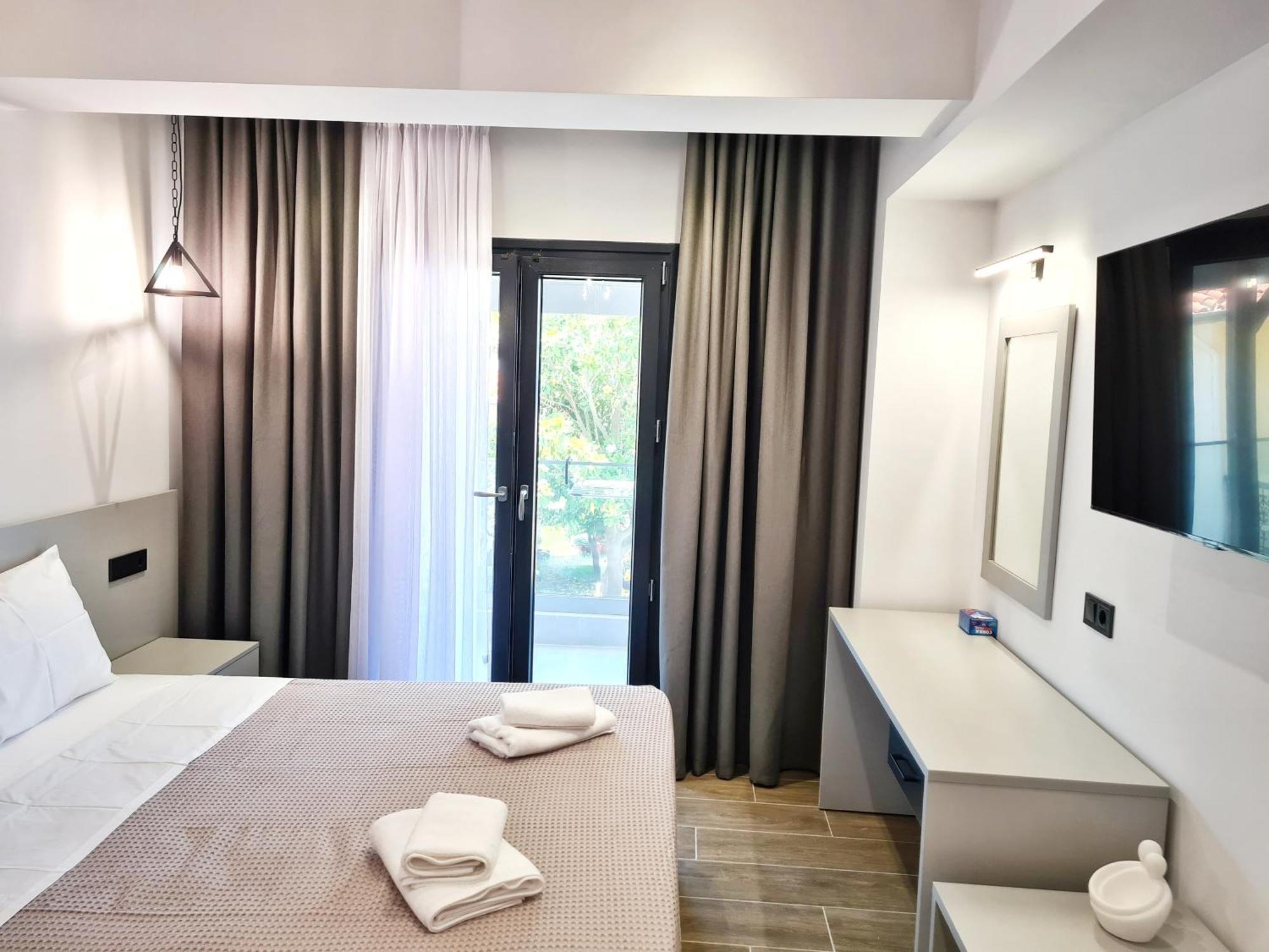 Agnanti-Apartments B Nikiti  Exterior photo